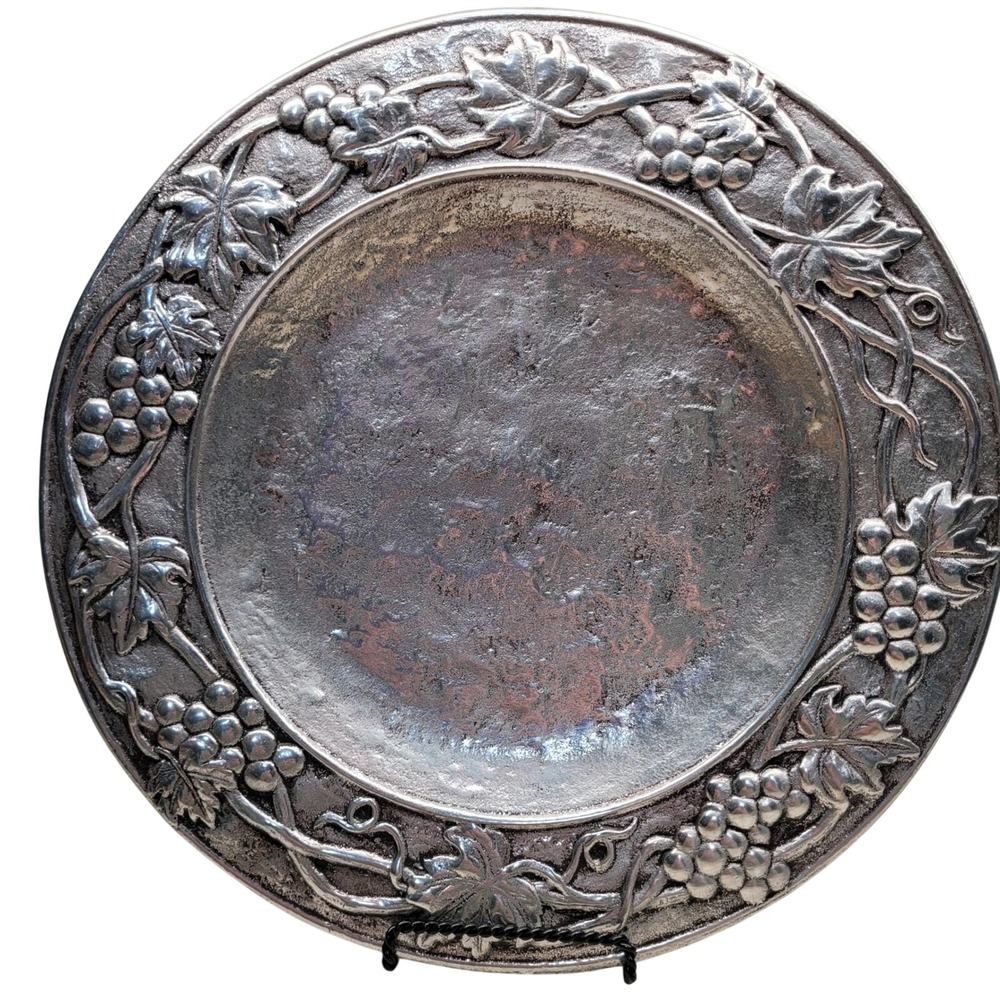 Grasslands Road Vineyard Dinner Plate 11.75‎ Silver Aluminum Grape Vine Embossed
